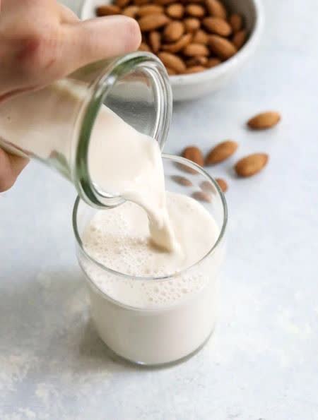 شیر بادام95522